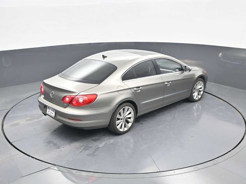 Used 2009 Volkswagen CC VR6 Sport FWD image 16