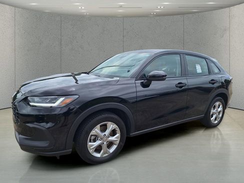 Used 2025 Honda HR-V LX image 9