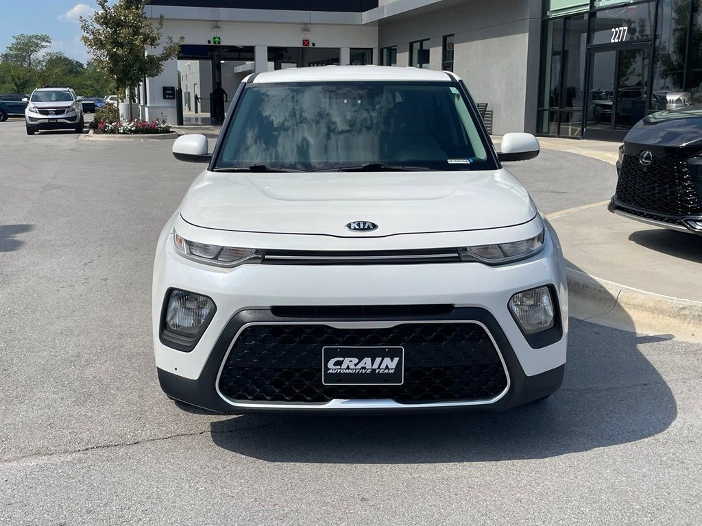 Used 2020 Kia Soul LX FWD image 2