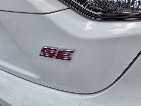 Used 2025 Toyota Corolla SE FWD image 11