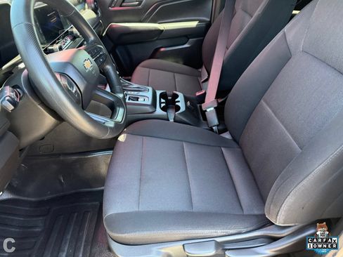 Used 2023 Chevrolet Colorado W/T RWD image 18
