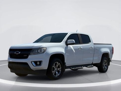 Used 2018 Chevrolet Colorado Z71 RWD image 2