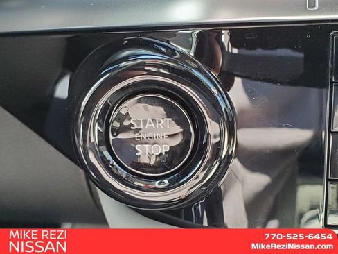 New 2026 Nissan Pathfinder SL w/ SL Premium Package FWD image 17