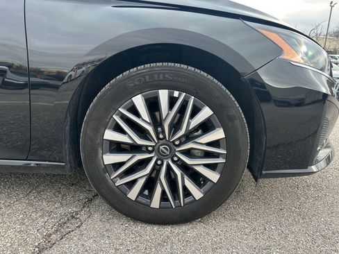 Used 2025 Nissan Altima 2.5 SV image 28