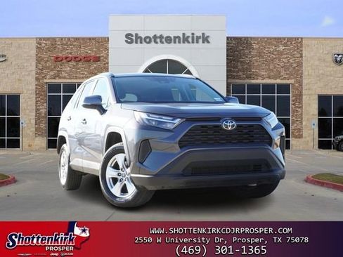 Used 2024 Toyota RAV4 XLE image 1