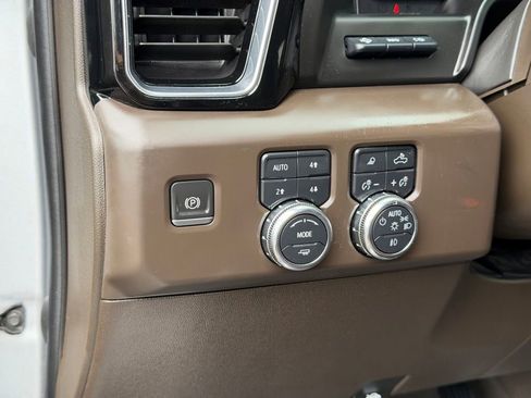 Used 2023 GMC Sierra 1500 Denali w/ Denali Reserve Package AWD/4WD image 23