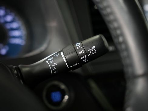 Used 2019 Toyota Sienna Limited Premium image 15