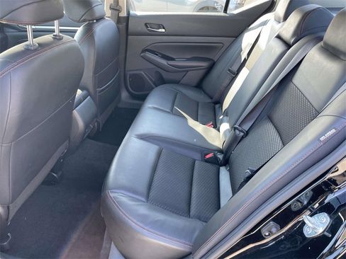 Used 2024 Nissan Altima 2.5 SR image 13