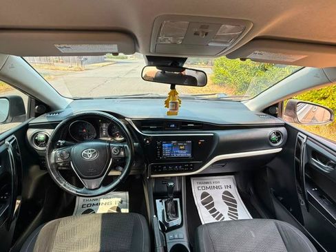 Used 2017 Toyota Corolla iM FWD image 10