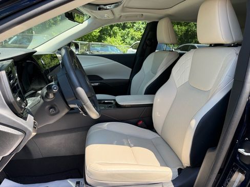 Used 2024 Lexus RX 350 AWD w/ Technology Package image 2