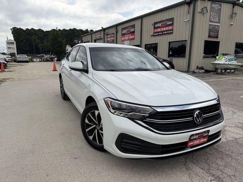 Used 2024 Volkswagen Jetta S FWD image 1