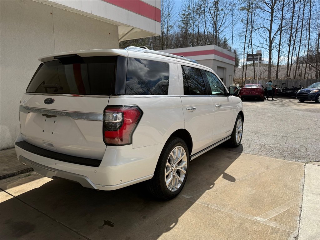 Used 2019 Ford Expedition Platinum AWD/4WD image 3