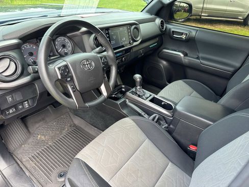 Used 2023 Toyota Tacoma TRD Off-Road AWD/4WD image 22