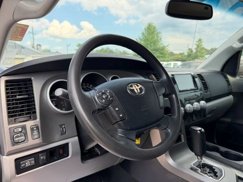 Used 2013 Toyota Tundra 2WD CrewMax w/ Tow Pkg image 10