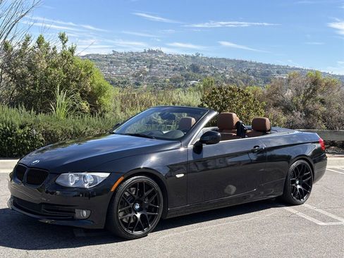 Used 2011 BMW 335i 335i image 2