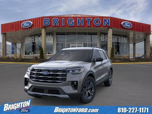 Used 2026 Ford Explorer Active w/ Active Comfort Package AWD/4WD image 4