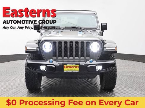Used 2022 Jeep Wrangler Unlimited Rubicon 4xe w/ Cold Weather Group AWD/4WD image 2