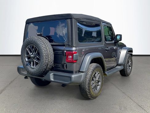 Used 2024 Jeep Wrangler Sport AWD/4WD image 7