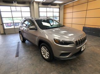 Used 2020 Jeep Cherokee Latitude w/ Cold Weather Group AWD/4WD 360° Tour