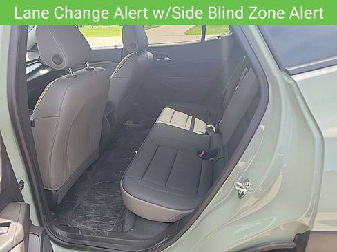 Certified 2024 Chevrolet Trax ACTIV w/ Sunroof Package FWD image 26
