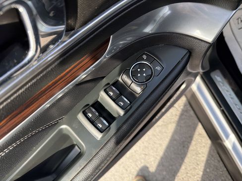 Used 2019 Ford Explorer Limited w/ Class III Trailer Tow Package image 17