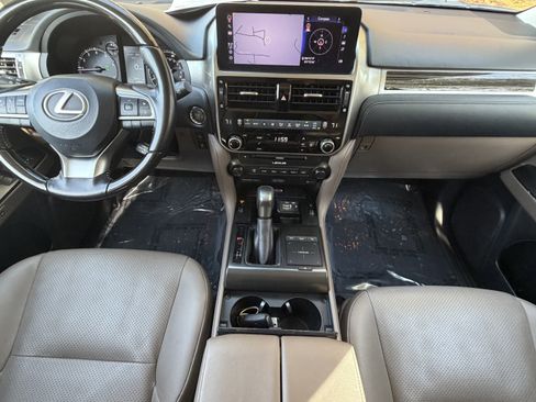 Used 2022 Lexus GX 460 Luxury image 25