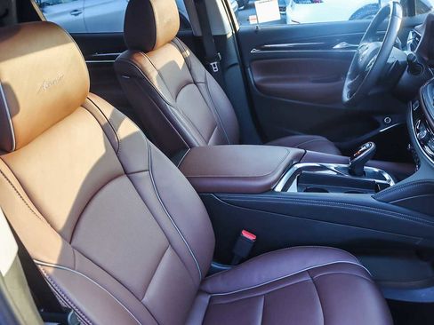 Used 2021 Buick Enclave Avenir w/ Avenir Technology Package image 14