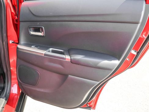 Used 2024 Mitsubishi Outlander Sport SE AWD/4WD image 30
