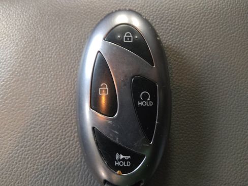Used 2025 Hyundai Elantra SEL FWD image 32