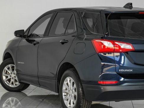 Used 2021 Chevrolet Equinox LS image 57