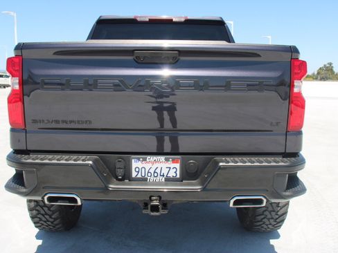 Used 2024 Chevrolet Silverado 1500 LT Trail Boss w/ Protection Package AWD/4WD image 4