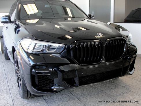 Used 2022 BMW X5 xDrive40i w/ M Sport Package AWD/4WD image 40