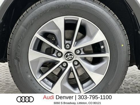 Used 2016 Toyota RAV4 XLE w/ Convenience Package image 10