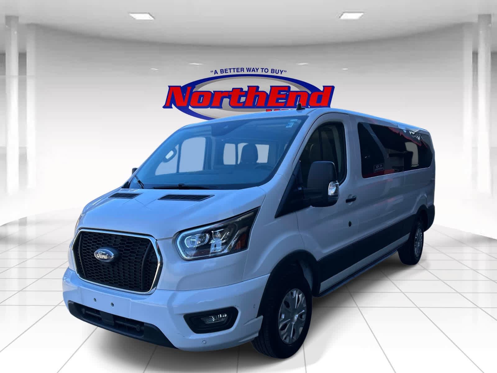 Used 2023 Ford Transit 350 XLT RWD image 7