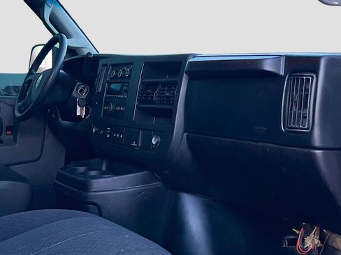 Used 2022 GMC Savana 2500 w/ Driver Convenience Package RWD image 25