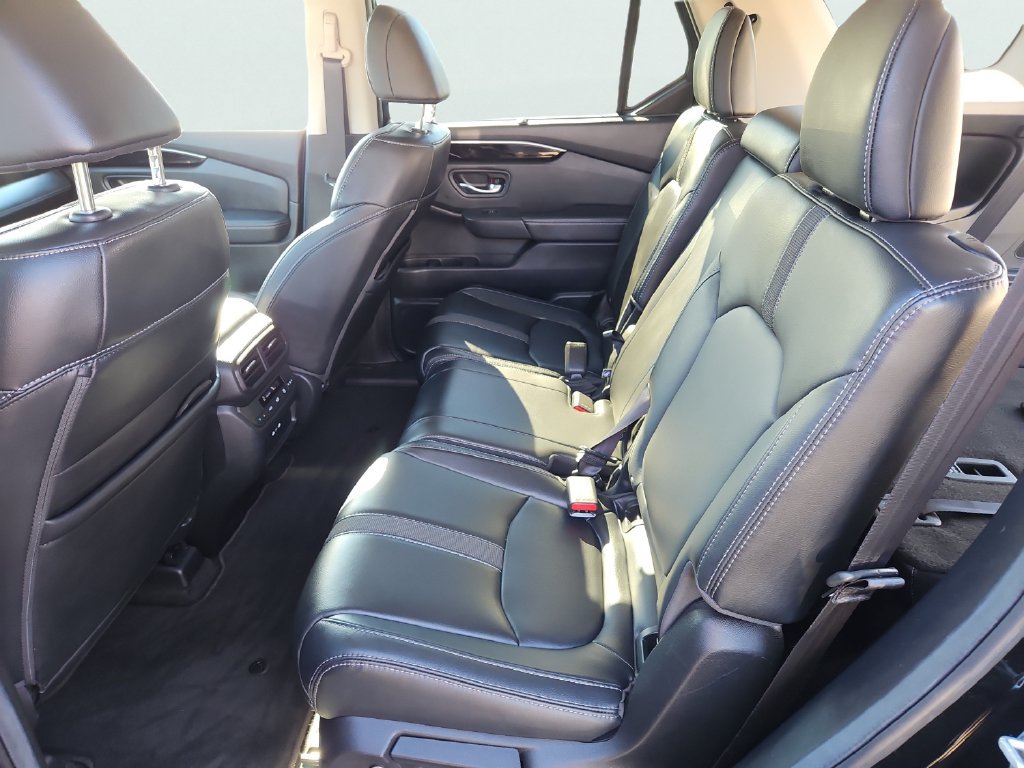 Certified 2025 Honda Pilot EX-L image 33
