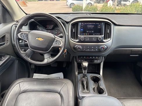 Used 2022 Chevrolet Colorado Z71 AWD/4WD image 19