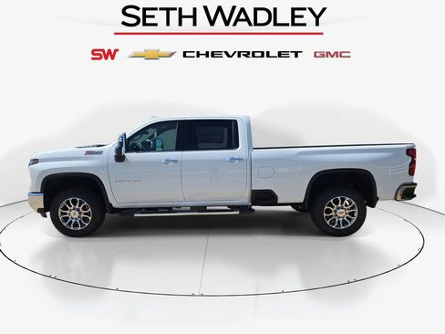 New 2026 Chevrolet Silverado 3500 LTZ w/ LTZ Premium Package AWD/4WD image 4