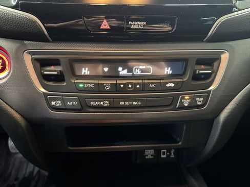 Used 2023 Honda Ridgeline Sport image 8