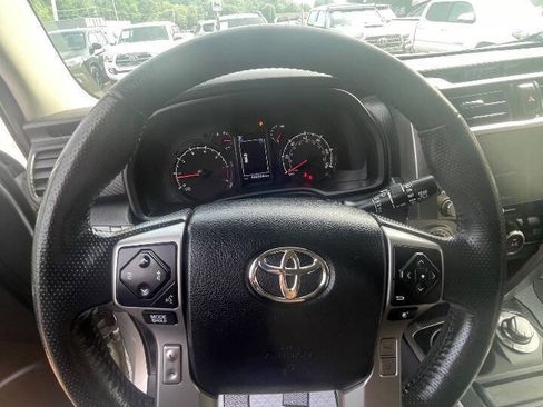 Used 2020 Toyota 4Runner SR5 image 21