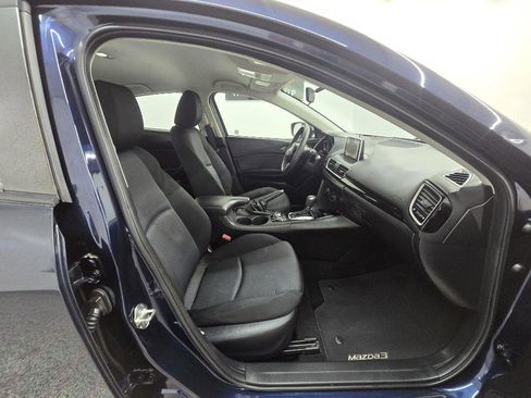 Used 2016 MAZDA MAZDA3 i Sport FWD image 16