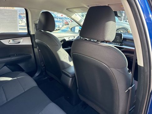 Used 2024 Kia Forte LXS w/ LXS Technology Package image 12