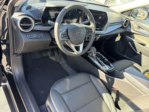 New 2026 Chevrolet Trax ACTIV w/ Driver Confidence Package image 11