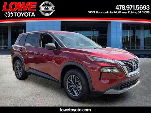 Used 2023 Nissan Rogue S FWD image 1
