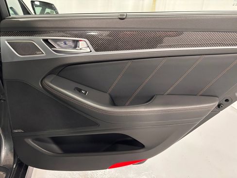 Used 2018 Genesis G80 3.3T Sport image 33