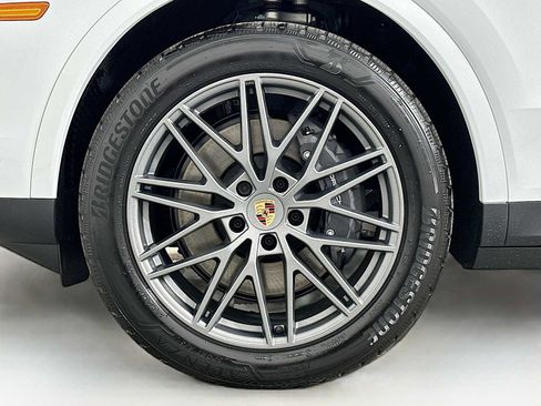 New 2026 Porsche Cayenne Coupe image 31