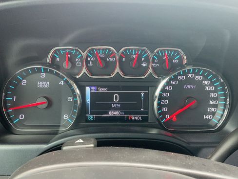 Used 2019 Chevrolet Silverado 1500 LT w/ Texas Edition RWD image 13