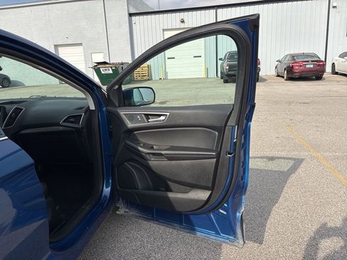 Used 2024 Ford Edge SEL image 18