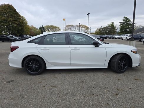 New 2026 Honda Civic Sport image 17