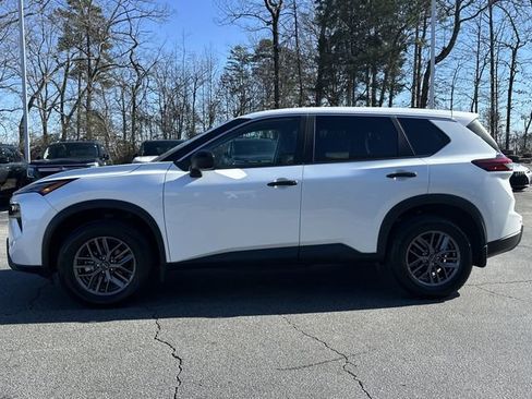 Certified 2025 Nissan Rogue S image 21